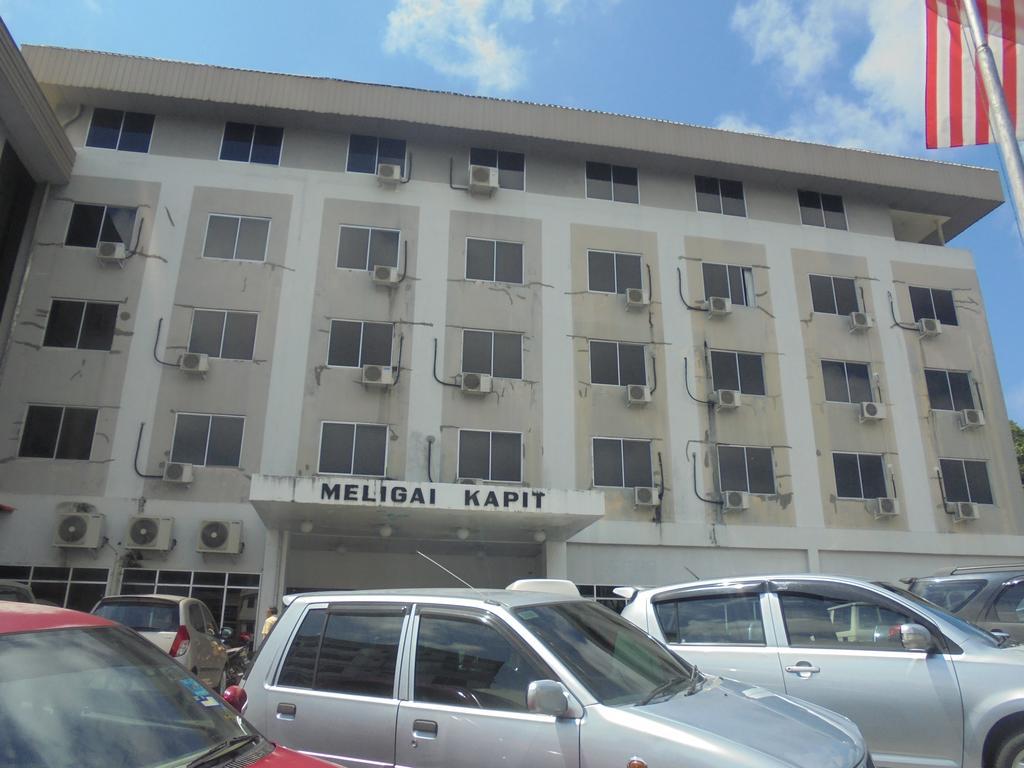 Hotel Meligai Kapit Exterior photo